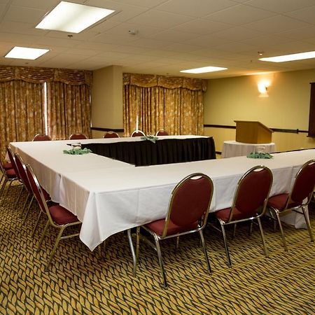 Ramada Plaza Rochester Airport Zewnętrze zdjęcie