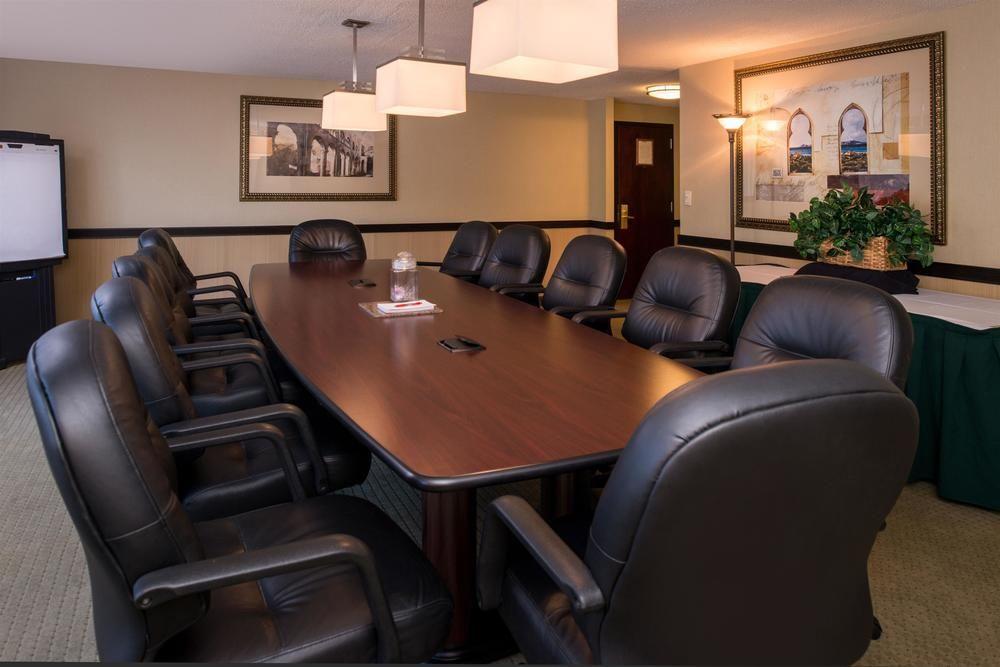 Ramada Plaza Rochester Airport Zewnętrze zdjęcie
