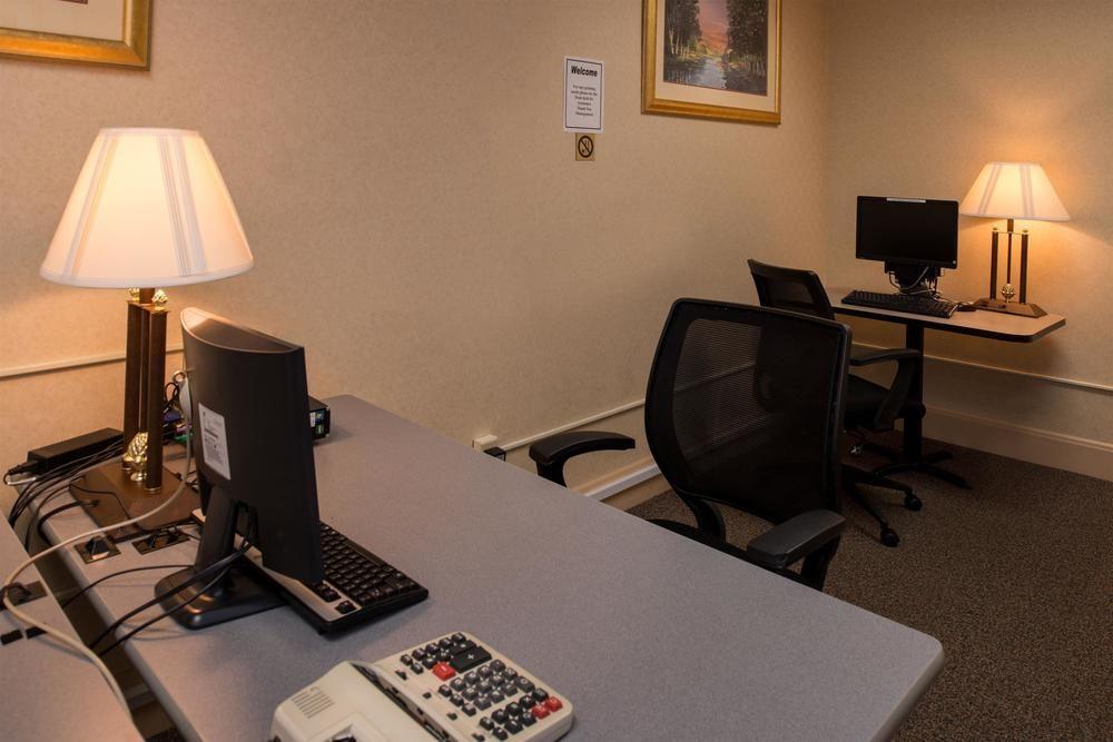 Ramada Plaza Rochester Airport Zewnętrze zdjęcie