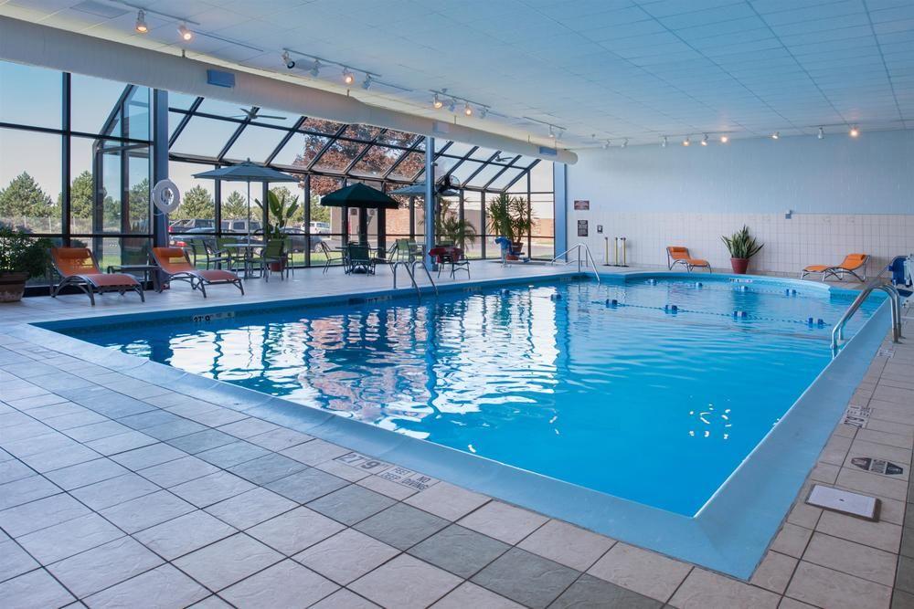 Ramada Plaza Rochester Airport Zewnętrze zdjęcie