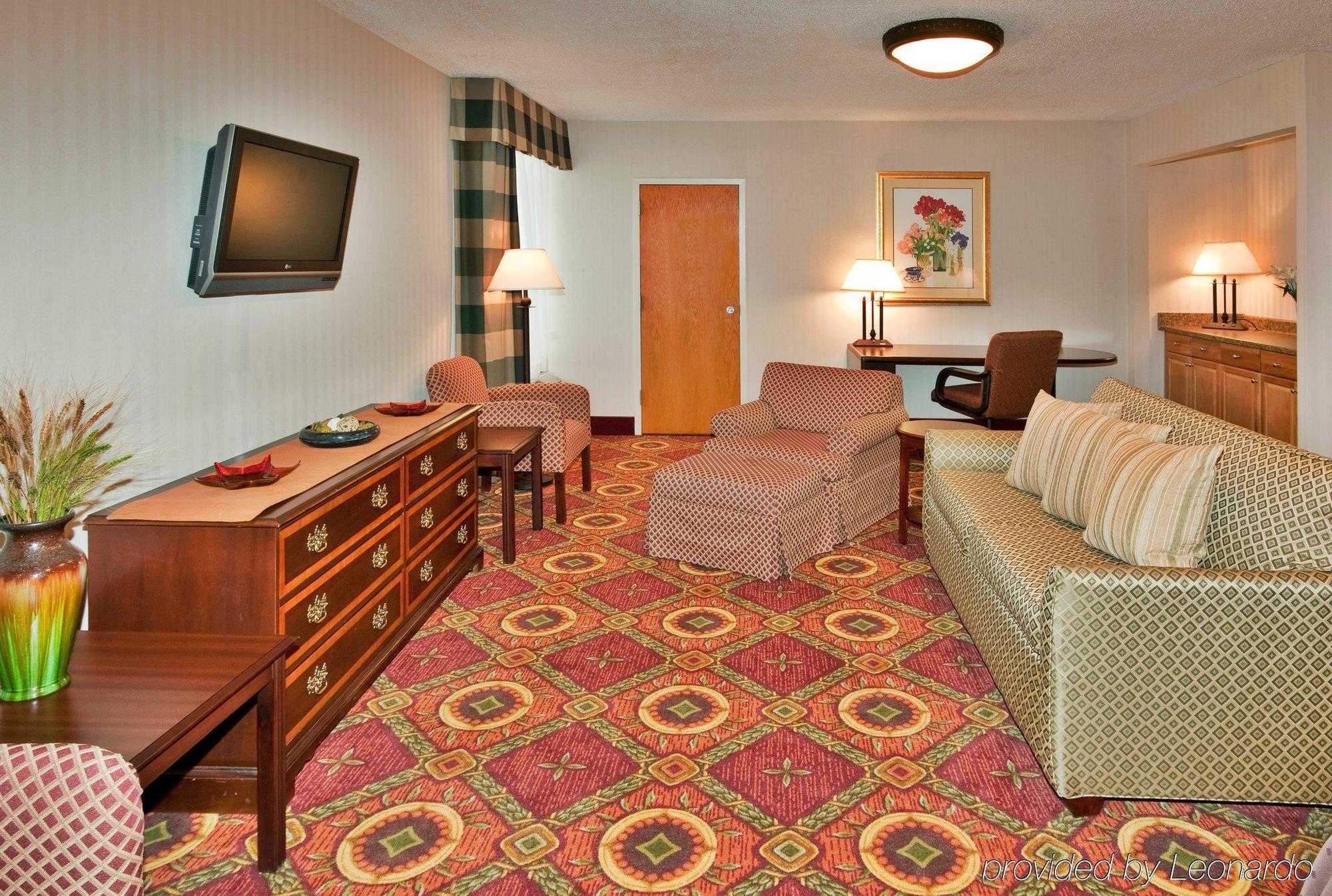 Ramada Plaza Rochester Airport Zewnętrze zdjęcie
