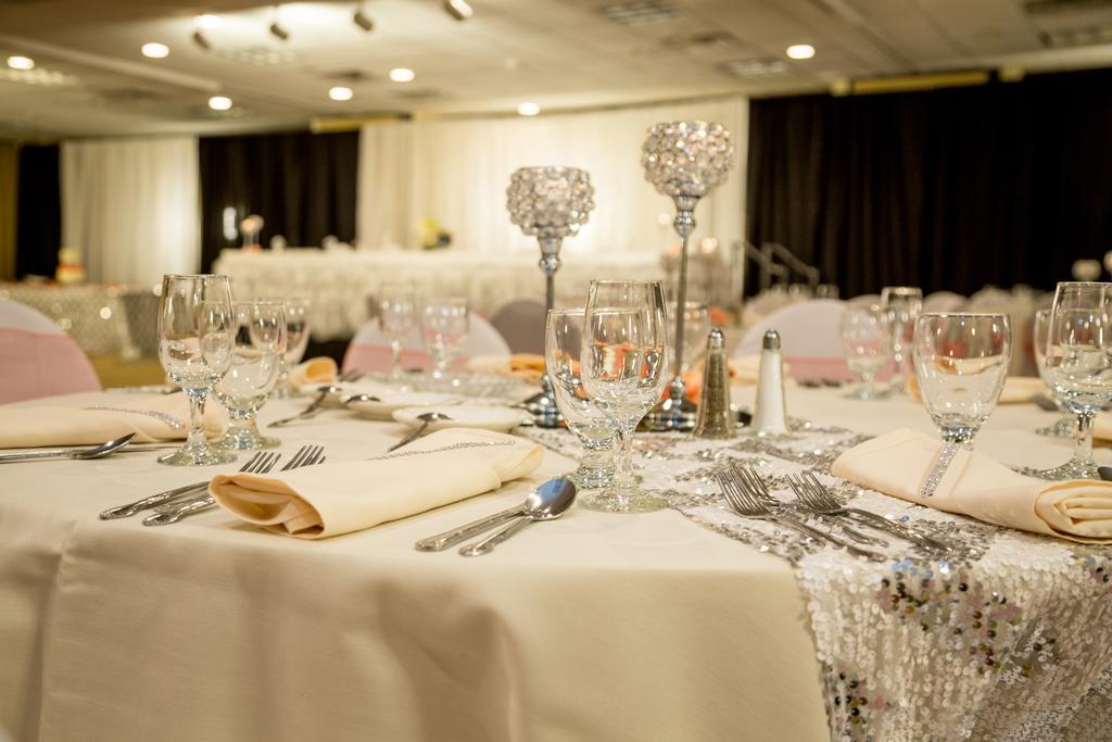 Ramada Plaza Rochester Airport Zewnętrze zdjęcie