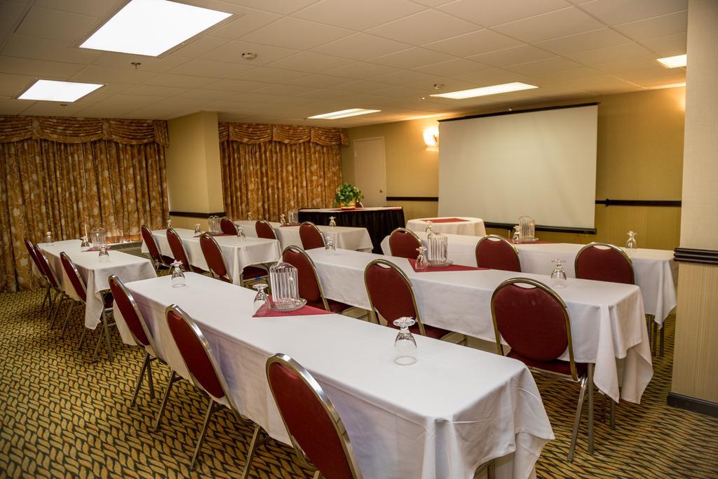 Ramada Plaza Rochester Airport Zewnętrze zdjęcie