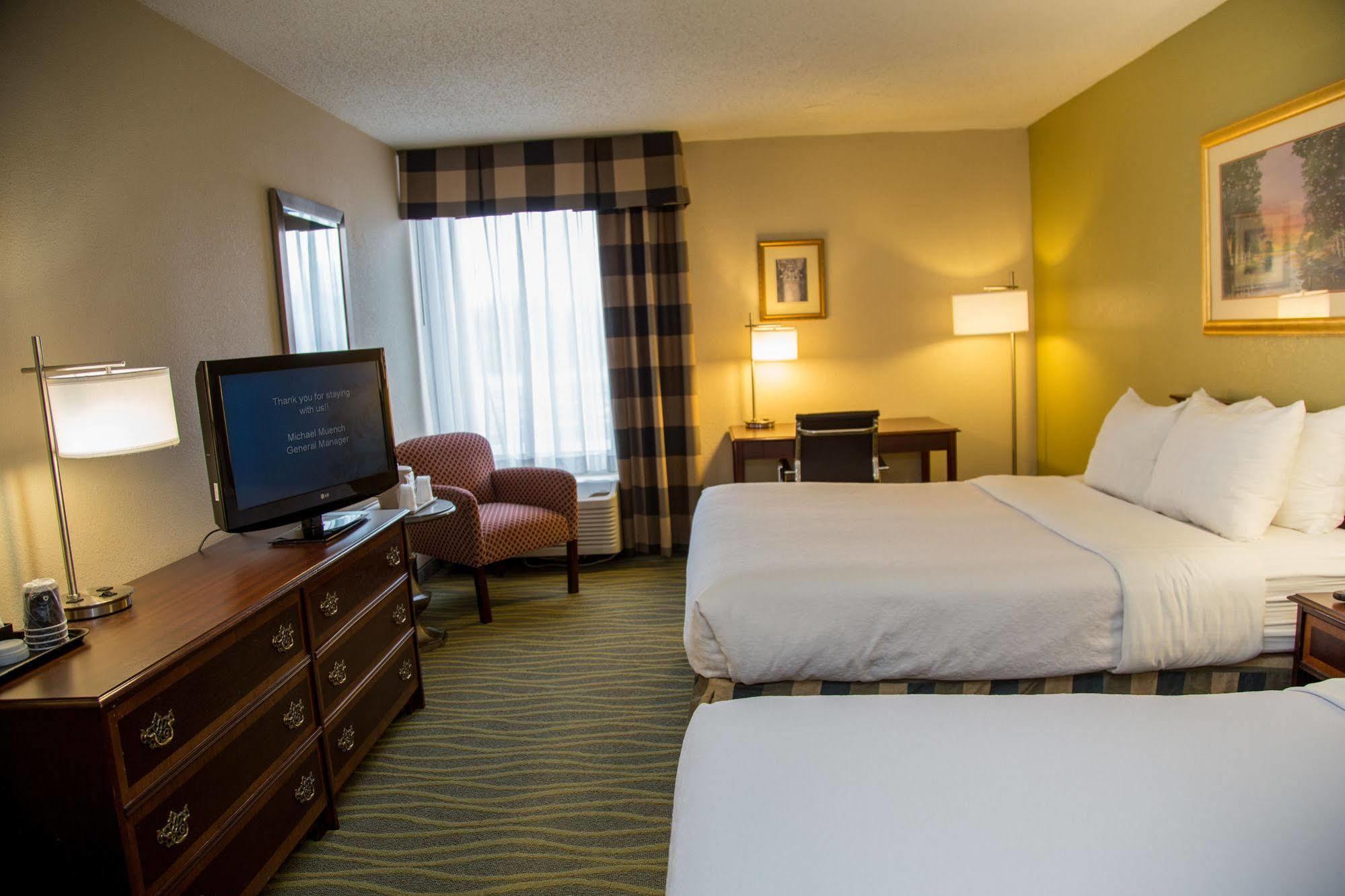 Ramada Plaza Rochester Airport Zewnętrze zdjęcie