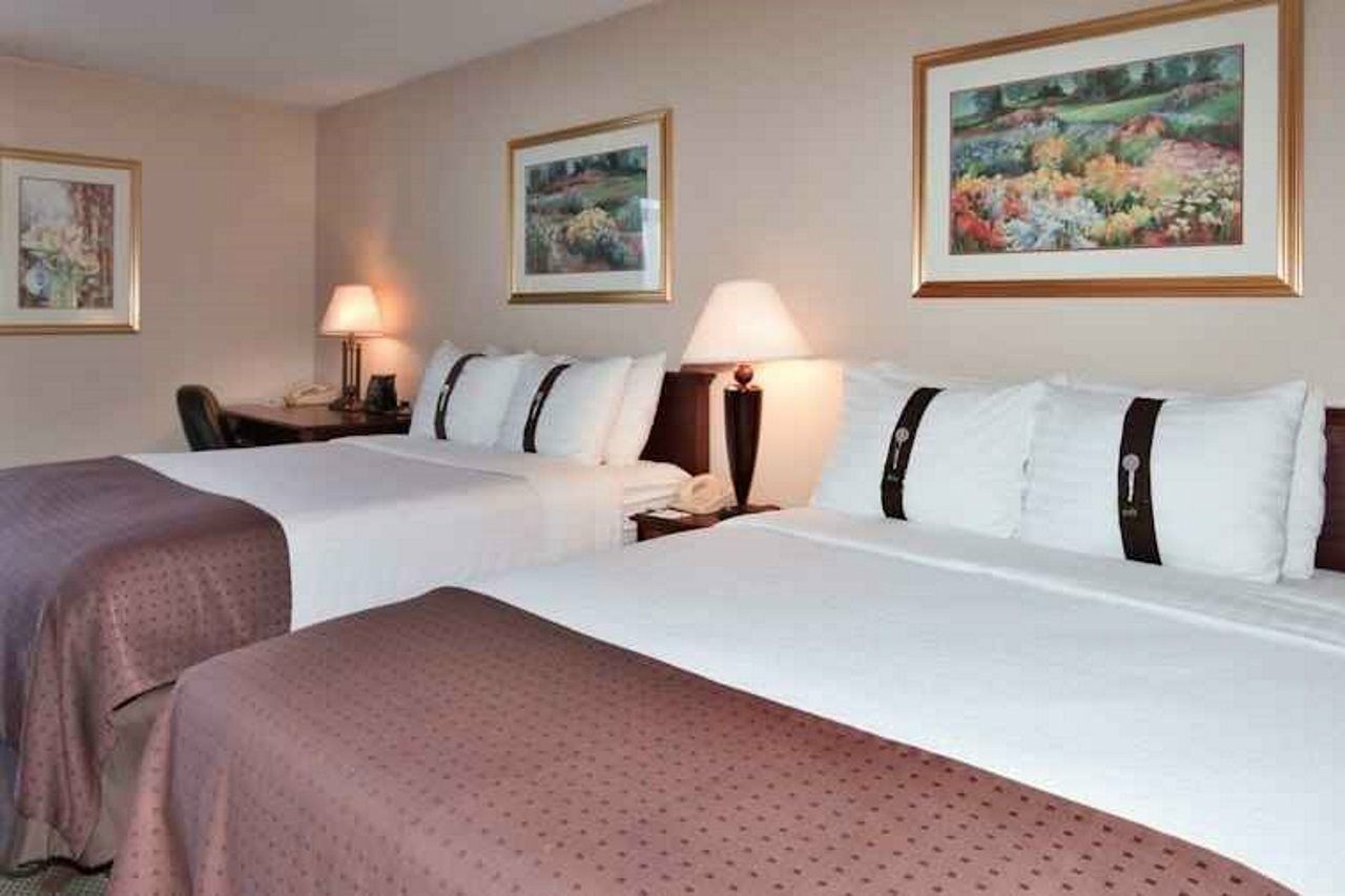 Ramada Plaza Rochester Airport Zewnętrze zdjęcie