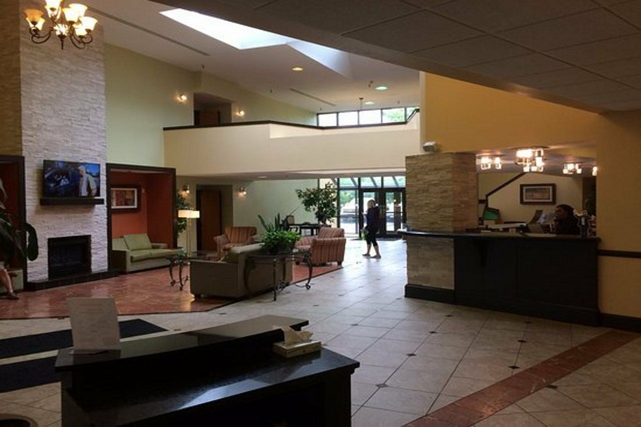 Ramada Plaza Rochester Airport Zewnętrze zdjęcie